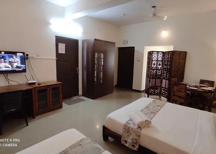 Redstone Villa And Suites